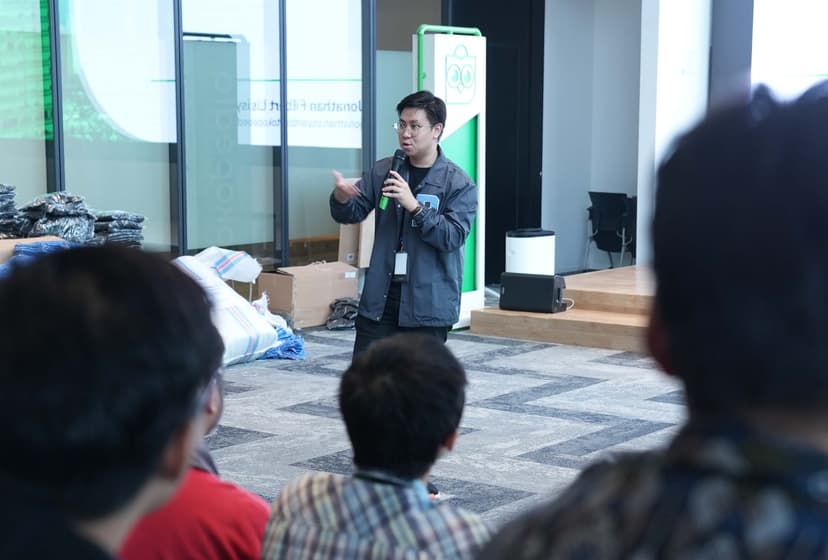 Jofil at Behind the Code Workshop